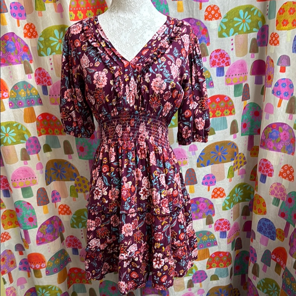 J Gee Floral Short Sleeve Tiered Dress. PS